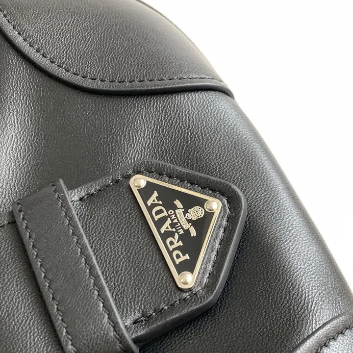 スーパーコピー プラダ キーホルダー