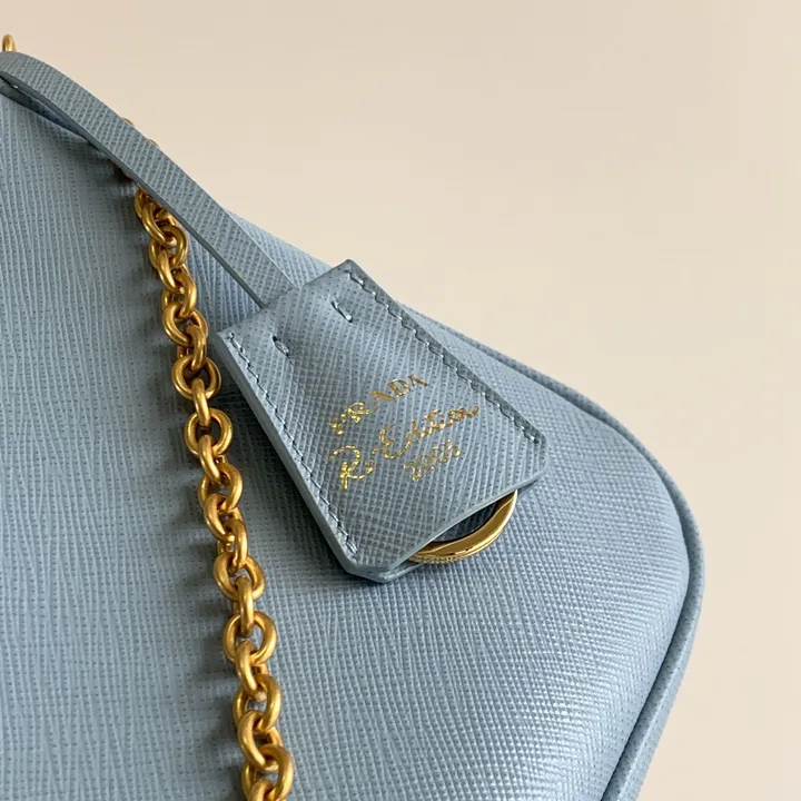 スーパーコピー バレンシアガ キーホルダー