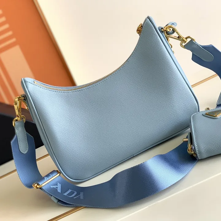 スーパーコピー バレンシアガ キーホルダー