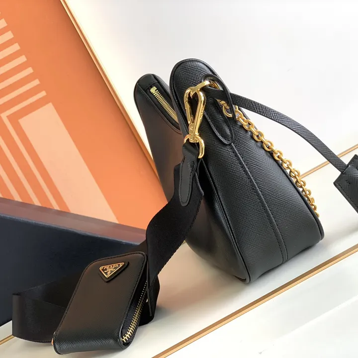 スーパーコピー バレンシアガ キーホルダー