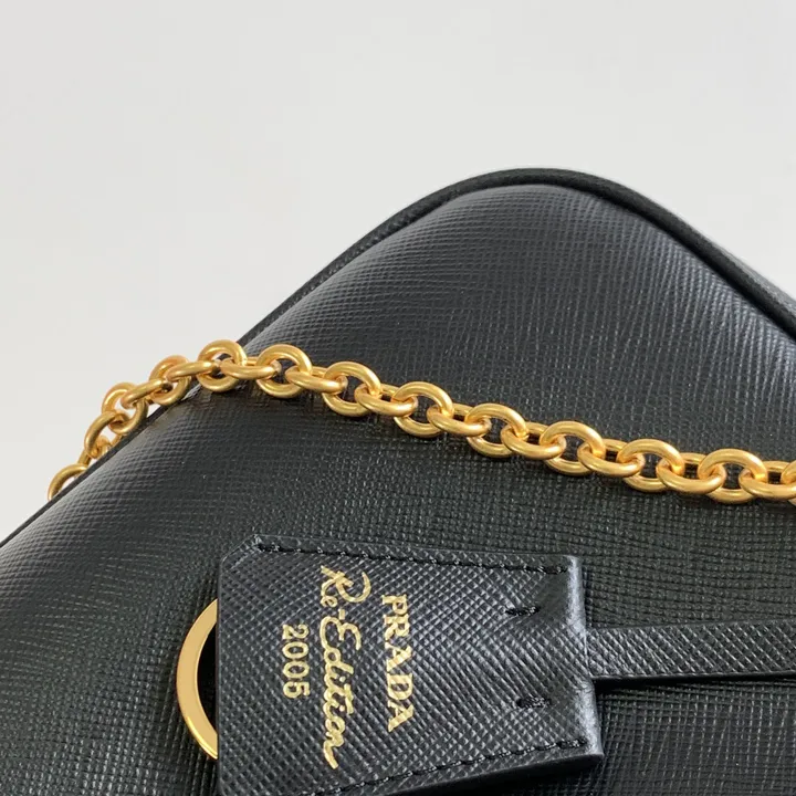 スーパーコピー バレンシアガ キーホルダー