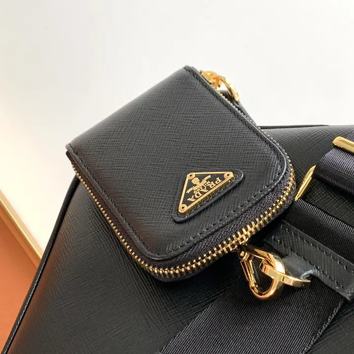 スーパーコピー バレンシアガ キーホルダー