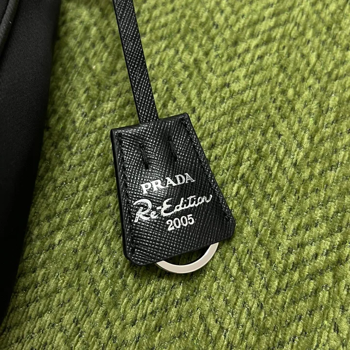 スーパーコピー プラダ キーホルダー