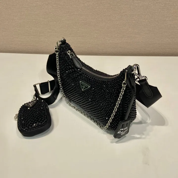 スーパーコピー プラダ キーホルダー