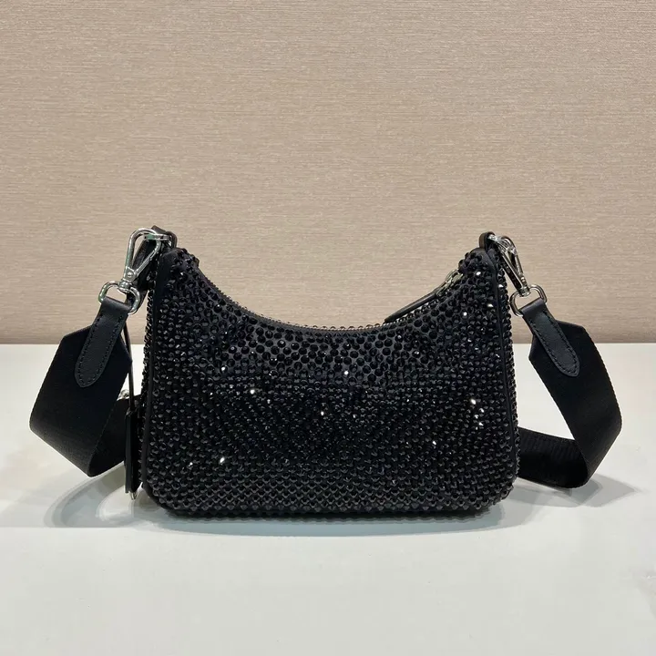 スーパーコピー プラダ キーホルダー