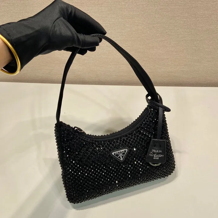 スーパーコピー プラダ キーホルダー