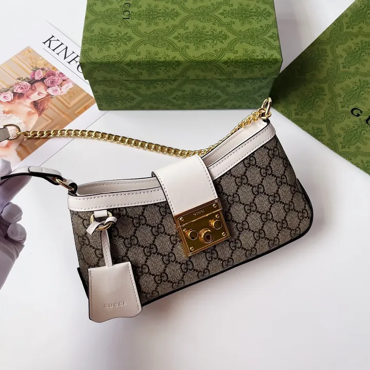 スーパーコピー グッチ キーホルダー