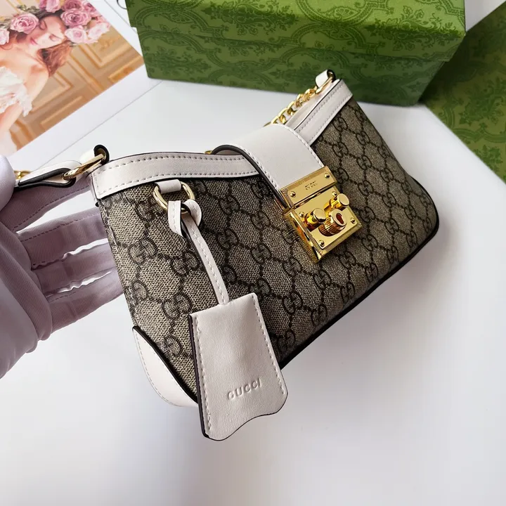 スーパーコピー グッチ キーホルダー