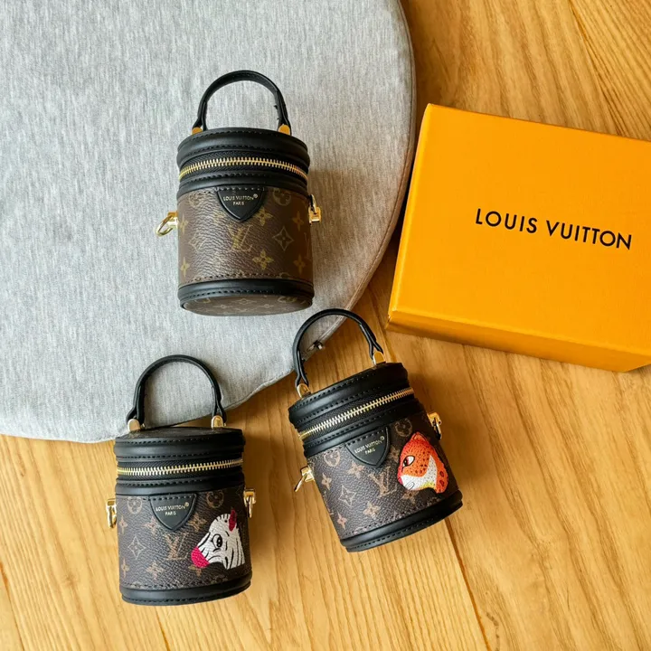 スーパーコピー ルイヴィトン キーホルダー