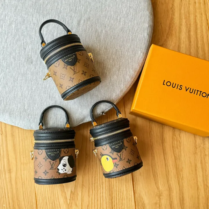 スーパーコピー ルイヴィトン キーホルダー