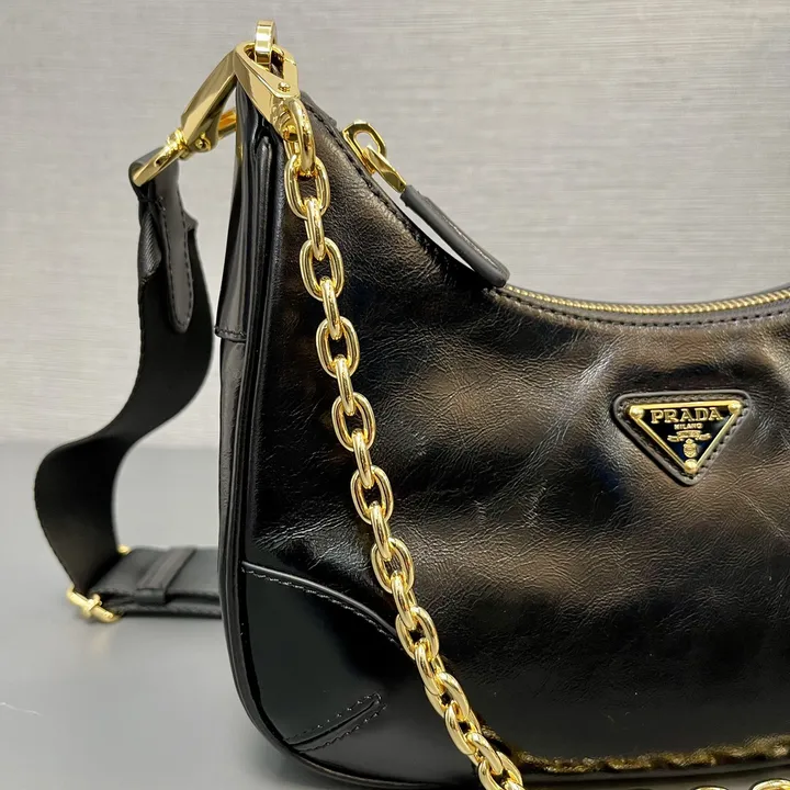 スーパーコピー プラダ キーホルダー