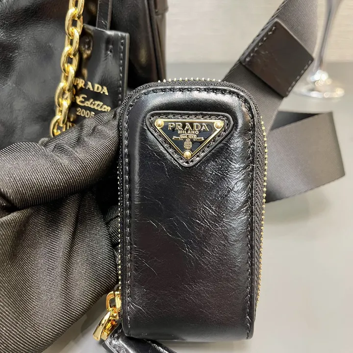 スーパーコピー プラダ キーホルダー