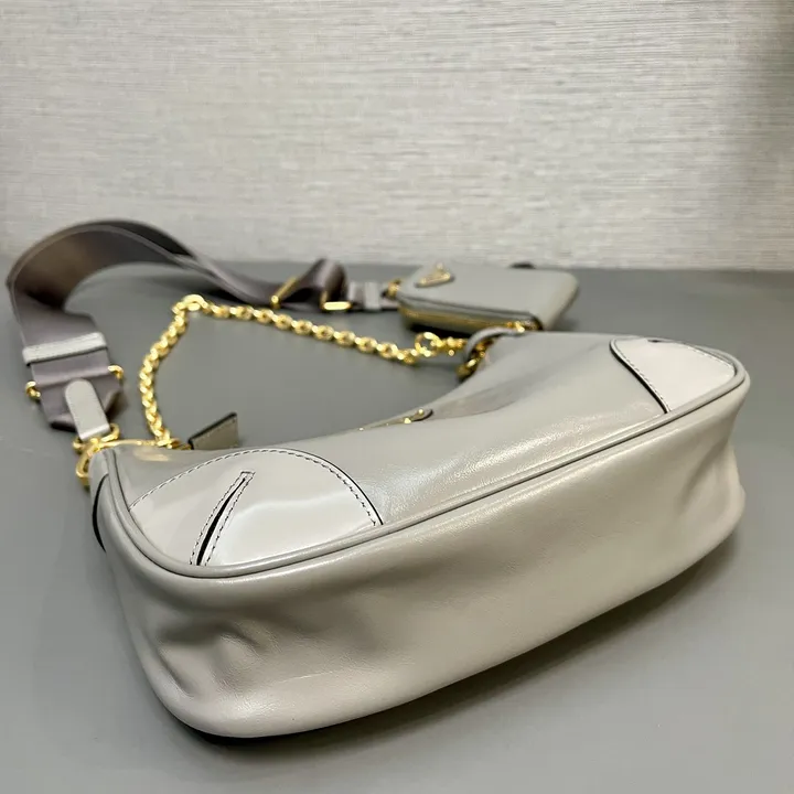 スーパーコピー プラダ キーホルダー