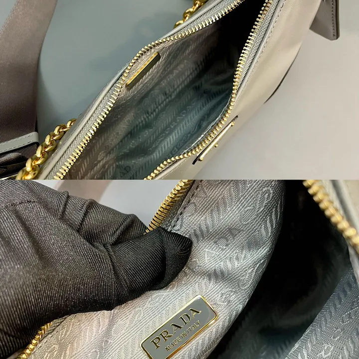 スーパーコピー プラダ キーホルダー