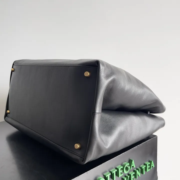 スーパーコピー ボッテガ ヴェネタ キーホルダー