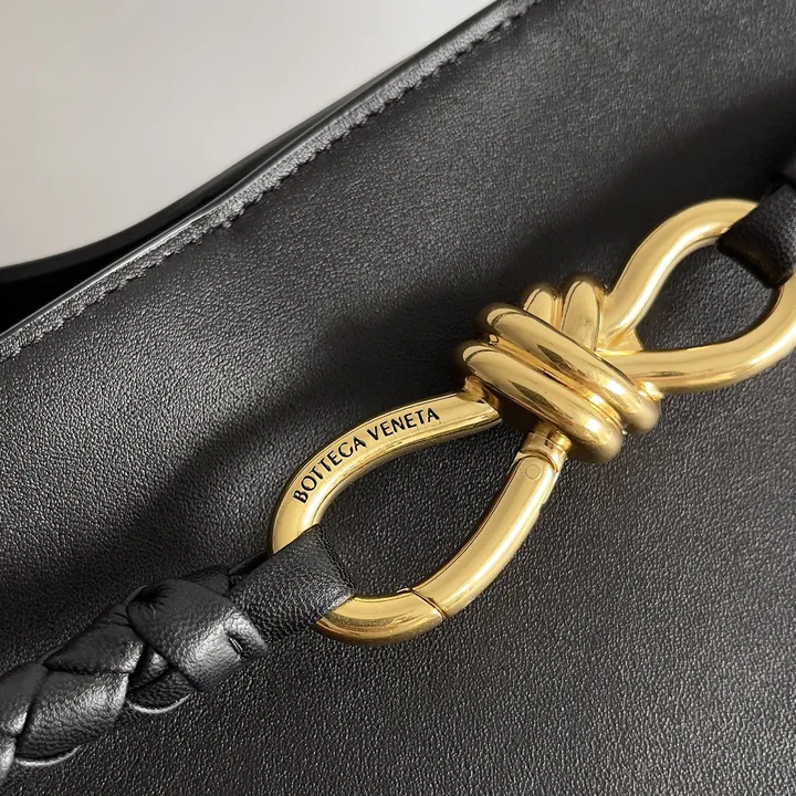 スーパーコピー ボッテガ ヴェネタ キーホルダー