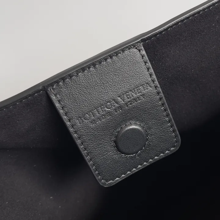 スーパーコピー ボッテガ ヴェネタ キーホルダー