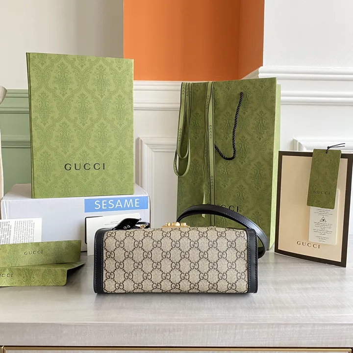 スーパーコピー グッチ キーホルダー