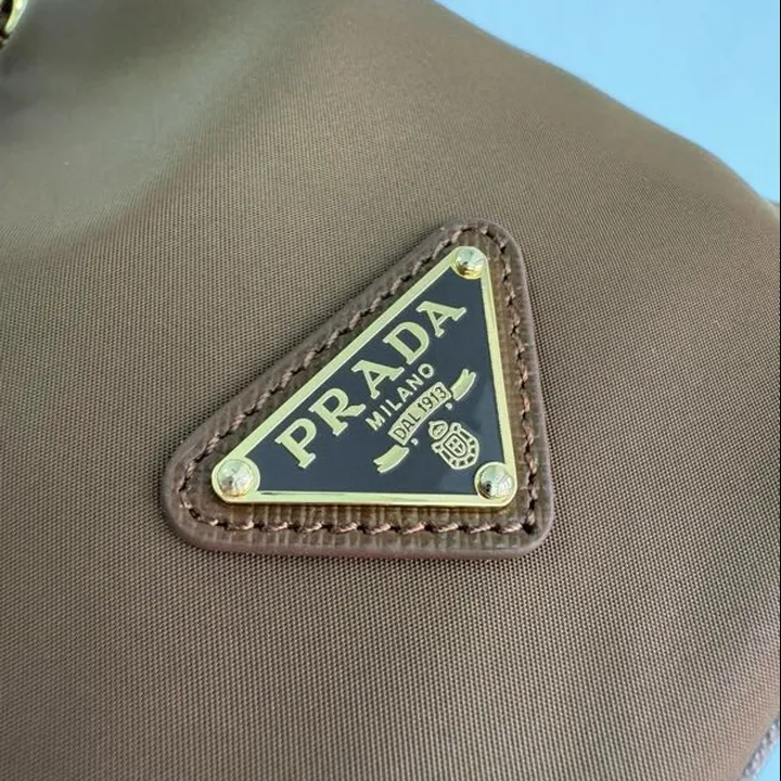 スーパーコピー プラダ キーホルダー