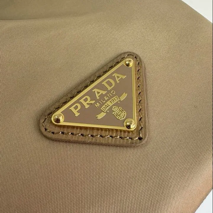 スーパーコピー プラダ キーホルダー