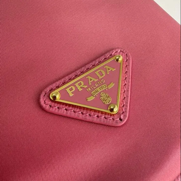 スーパーコピー プラダ キーホルダー