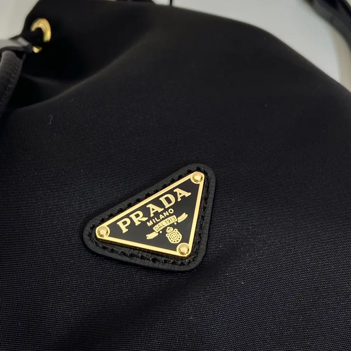 スーパーコピー プラダ キーホルダー