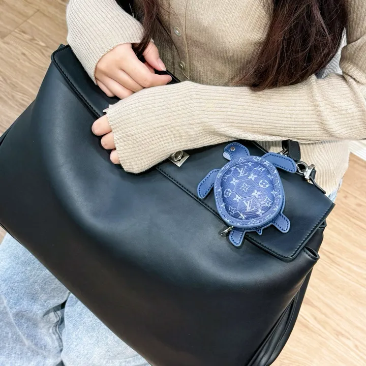 スーパーコピー ルイヴィトン キーホルダー