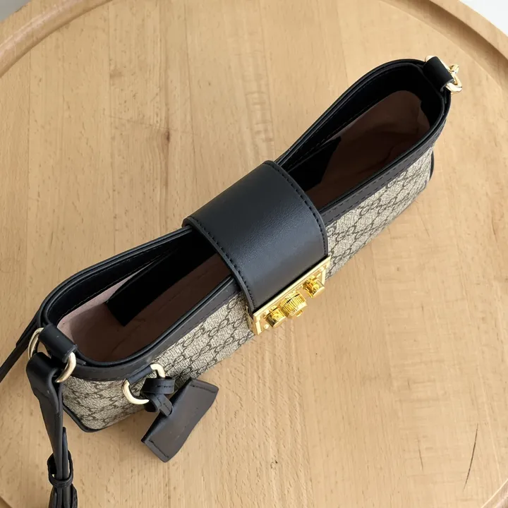 スーパーコピー グッチ キーホルダー