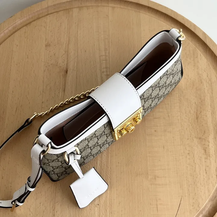 スーパーコピー グッチ キーホルダー