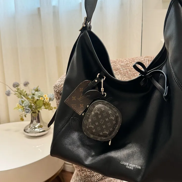 スーパーコピー ルイヴィトン キーホルダー