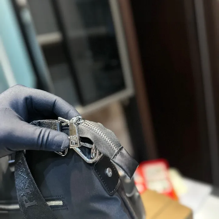 スーパーコピー プラダ キーホルダー