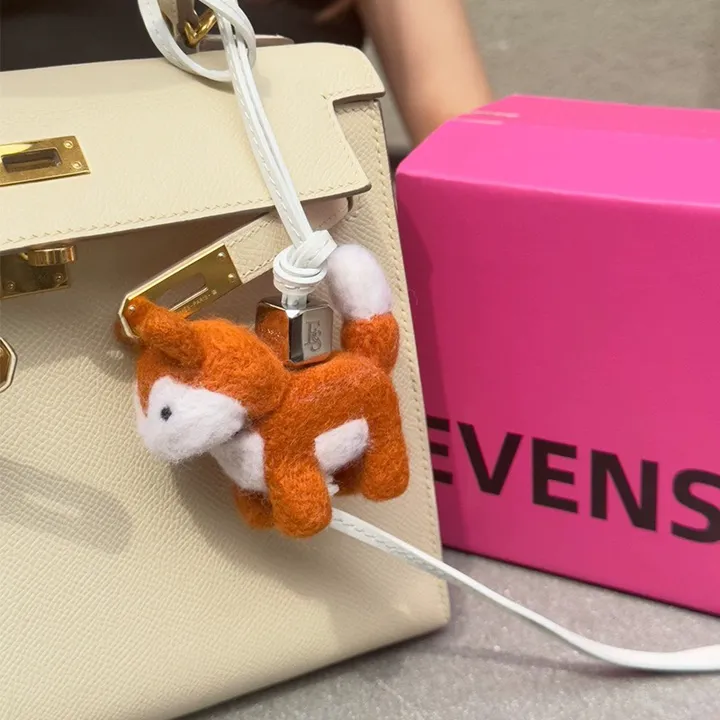 スーパーコピー ロエベ キーホルダー