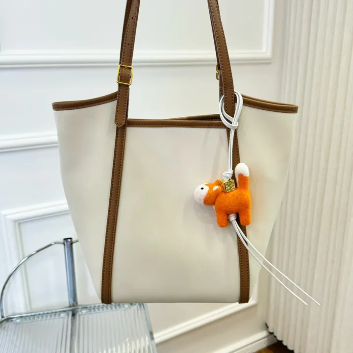 スーパーコピー ロエベ キーホルダー