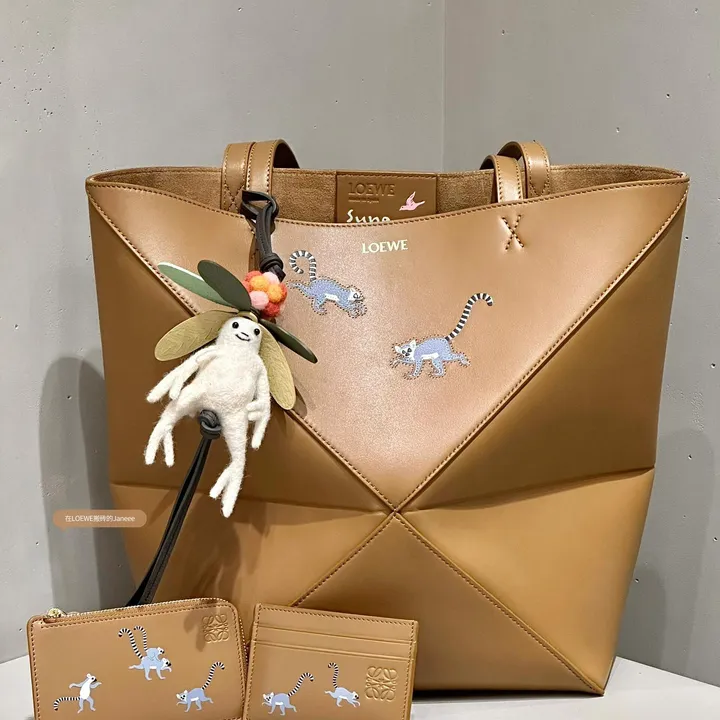 スーパーコピー ロエベ キーホルダー