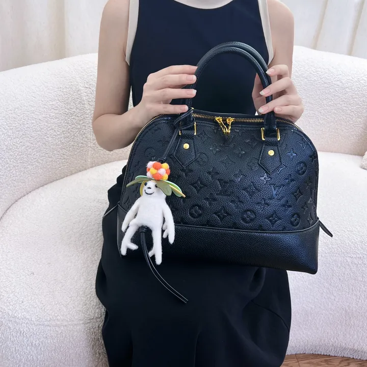 スーパーコピー ロエベ キーホルダー