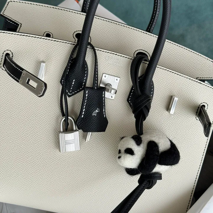 スーパーコピー ロエベ キーホルダー