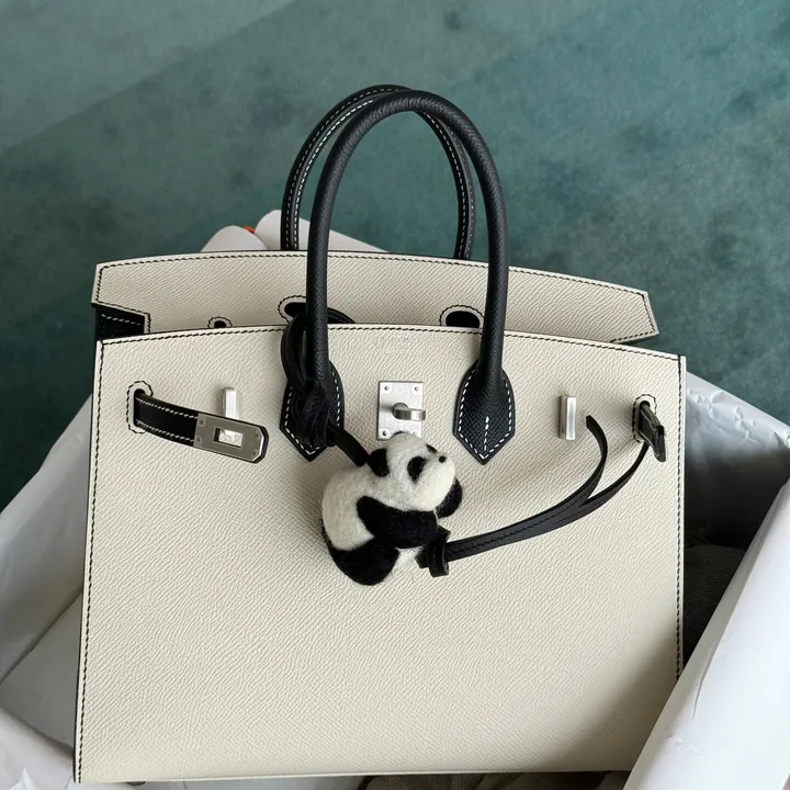 スーパーコピー ロエベ キーホルダー