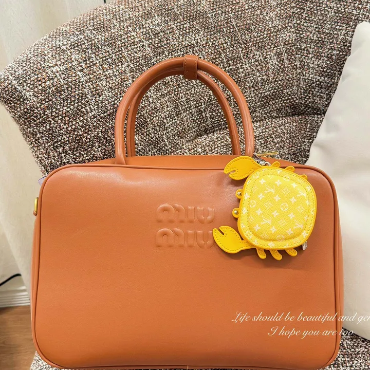 スーパーコピー ルイヴィトン キーホルダー