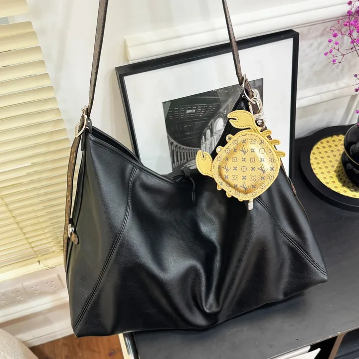 スーパーコピー ルイヴィトン キーホルダー