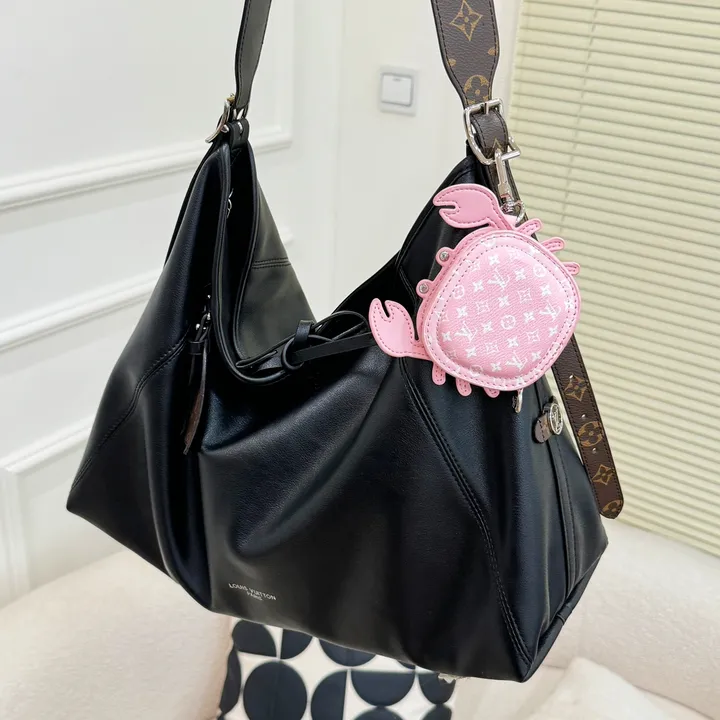 スーパーコピー ルイヴィトン キーホルダー