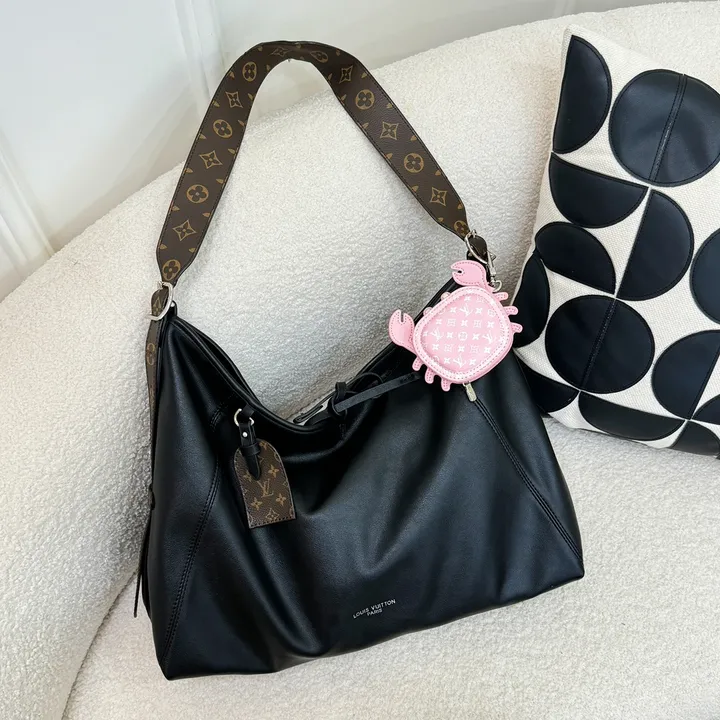 スーパーコピー ルイヴィトン キーホルダー