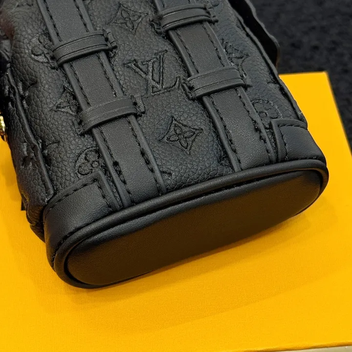 スーパーコピー ルイヴィトン キーホルダー