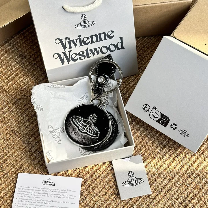 スーパーコピー クリスチャン・ルブタン キーホルダー