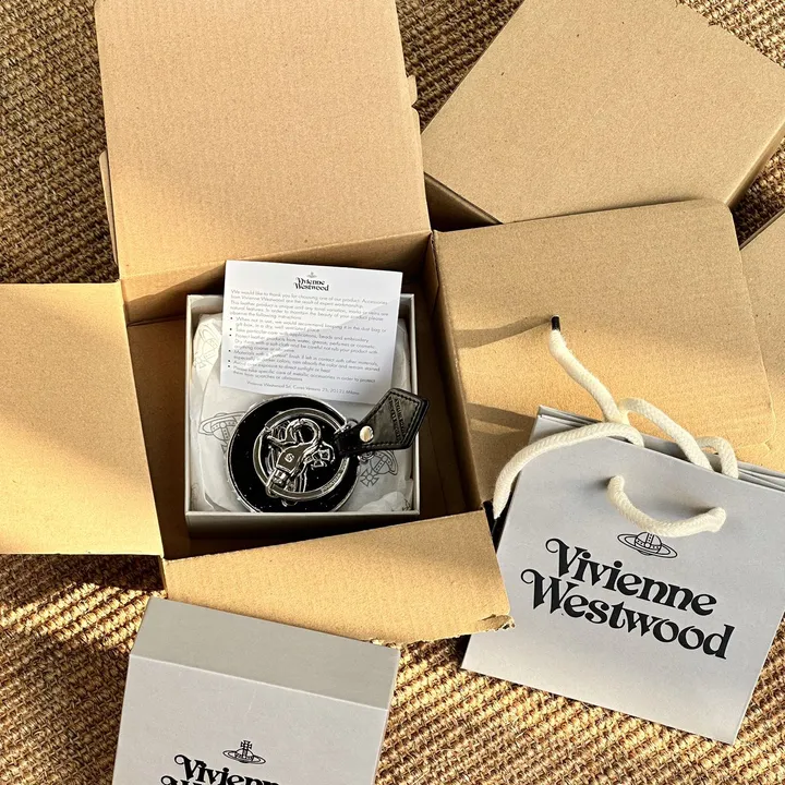 スーパーコピー クリスチャン・ルブタン キーホルダー