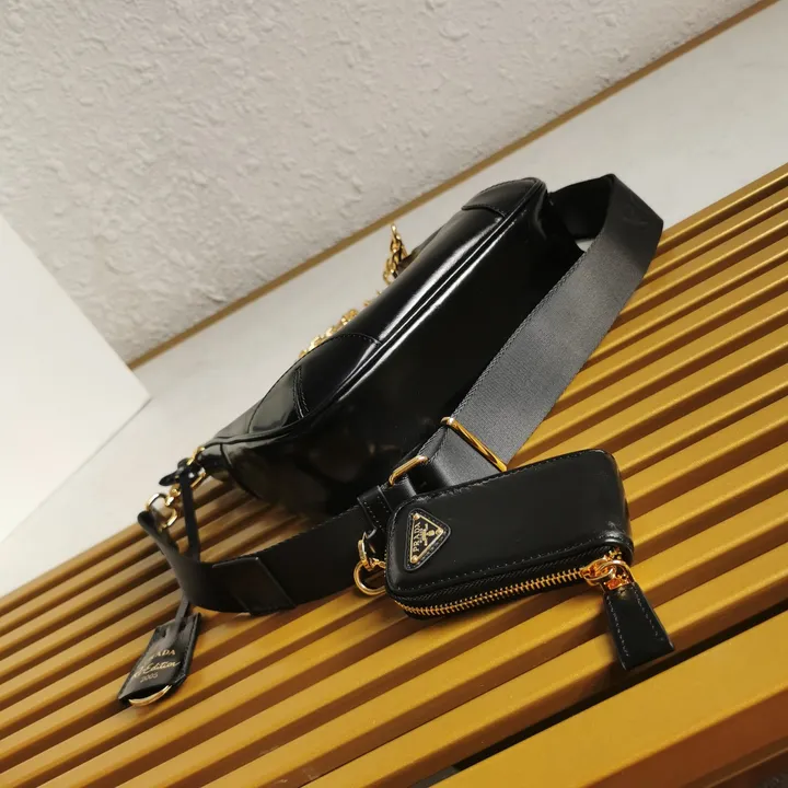 スーパーコピー プラダ キーホルダー