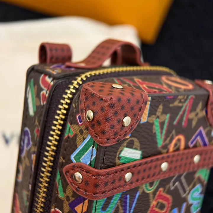 スーパーコピー ルイヴィトン キーホルダー