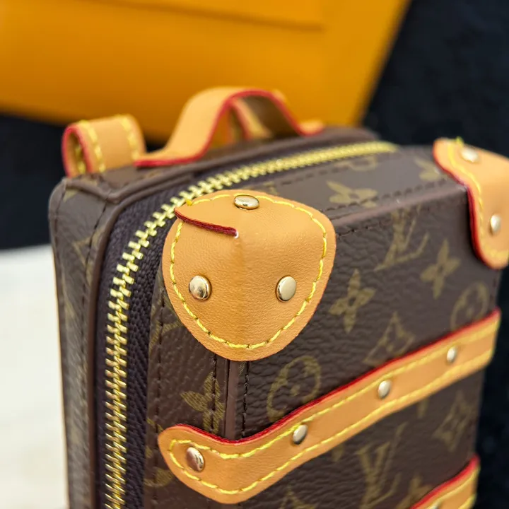 スーパーコピー ルイヴィトン キーホルダー