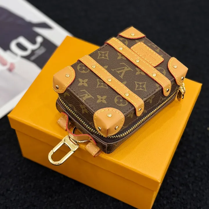 スーパーコピー ルイヴィトン キーホルダー