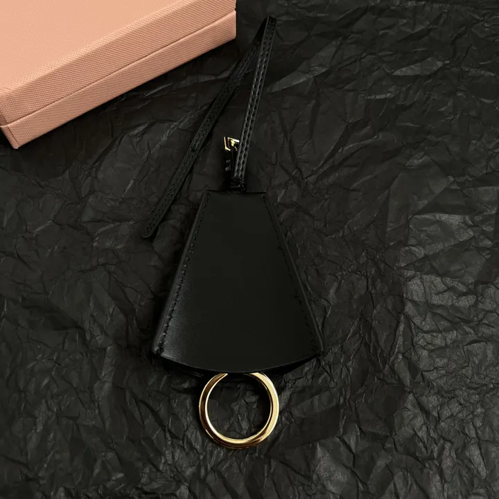 スーパーコピー ミュウミュウ キーホルダー