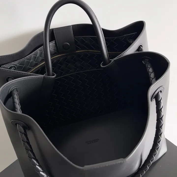 スーパーコピー ボッテガ ヴェネタ キーホルダー